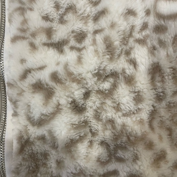 Maurice’s fleece pullover sweater animal print size X-Large - Picture 4 of 7